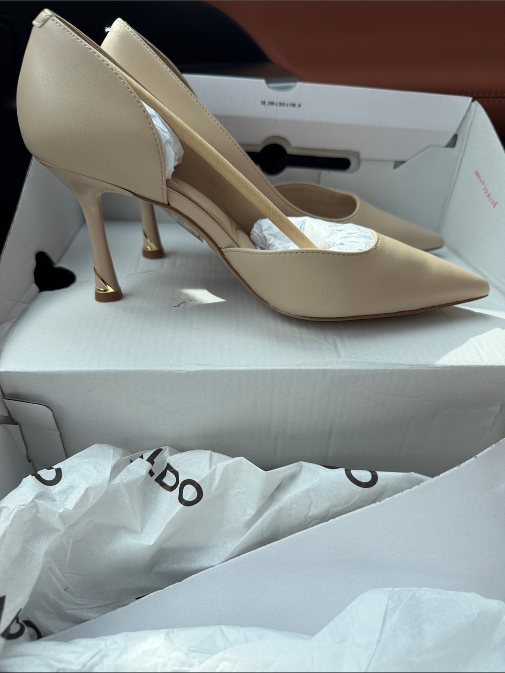 Elegant Pointed-Toe D'Orsay Pumps in Nude